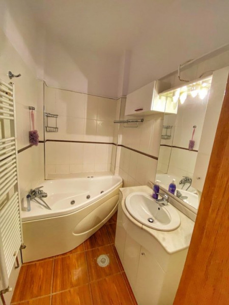 Inchiriere apartament 2 camere din zona Unirii