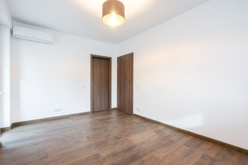 Apartament 5 camere tip Duplex  Domenii