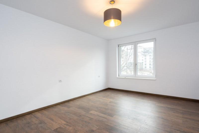 Apartament 5 camere tip Duplex  Domenii