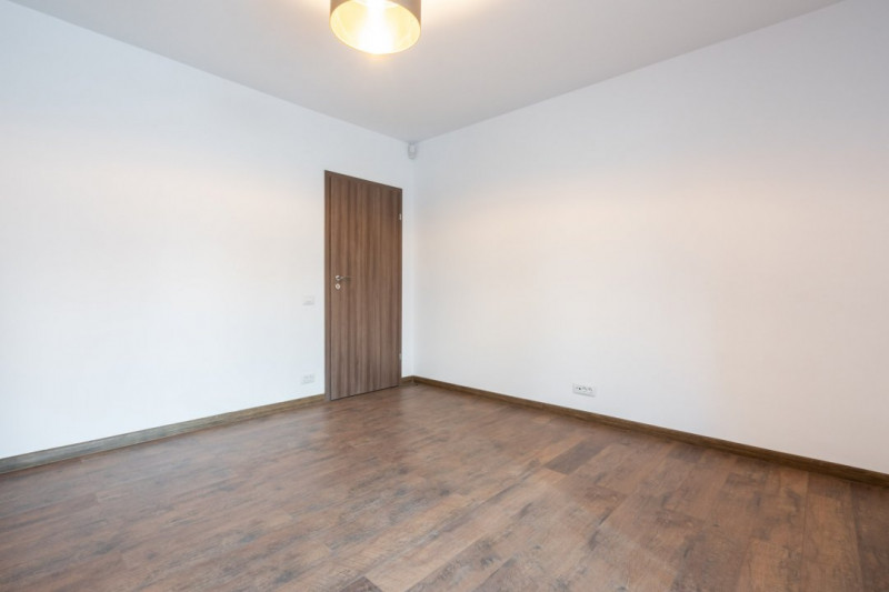 Apartament 5 camere tip Duplex  Domenii