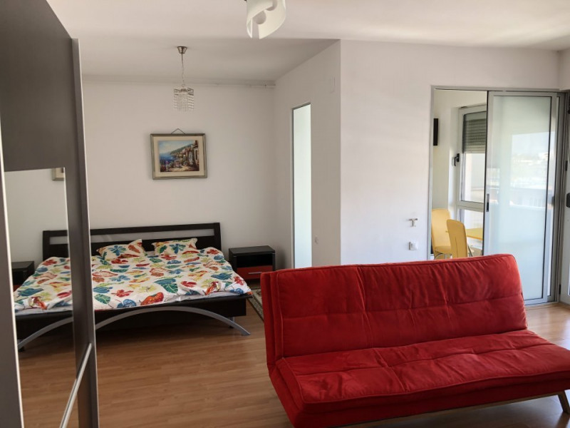 Garsoniera Quadra Place 