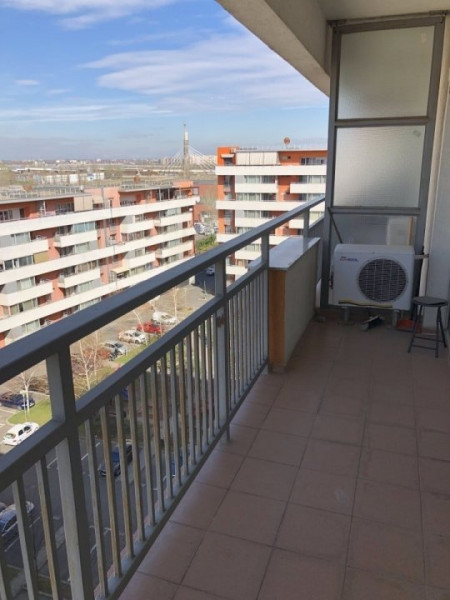 Garsoniera Quadra Place 