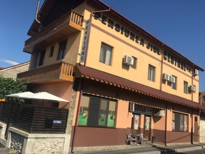 Pensiune 10 camere de inchiriat