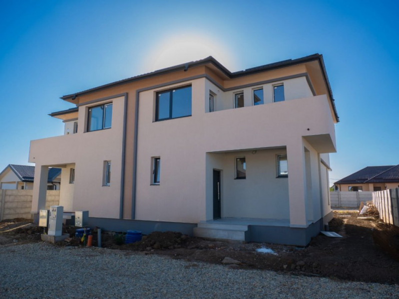 Vila Duplex DOMNESTI - La ALB