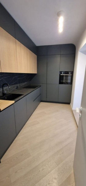 3 camere - Cortina North Pipera