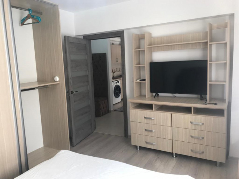 Apartament 2 camere - Ghencea ( loc de parcare inclus )