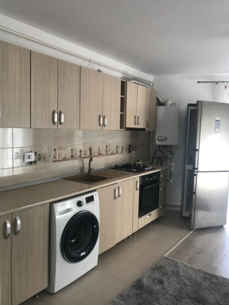 Apartament 2 camere - Ghencea ( loc de parcare inclus )