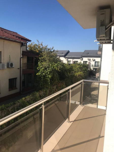Apartament 2 camere - Ghencea ( loc de parcare inclus )