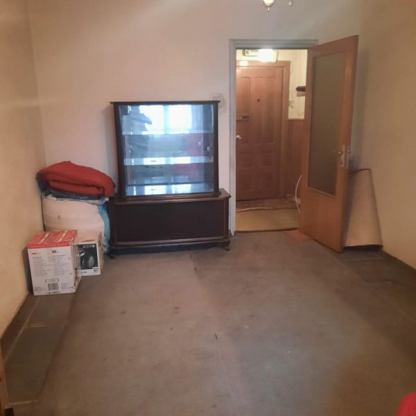 APARTAMENT 3 camere - Metrou " DRUMUL TABEREI " Parc Moghioros