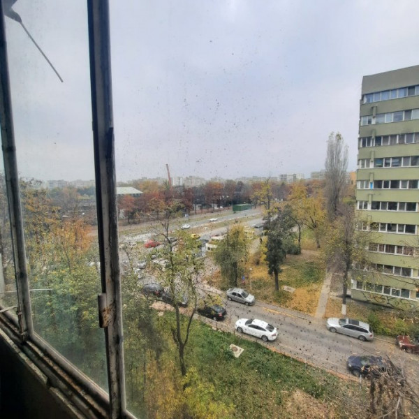APARTAMENT 3 camere - Metrou " DRUMUL TABEREI " Parc Moghioros