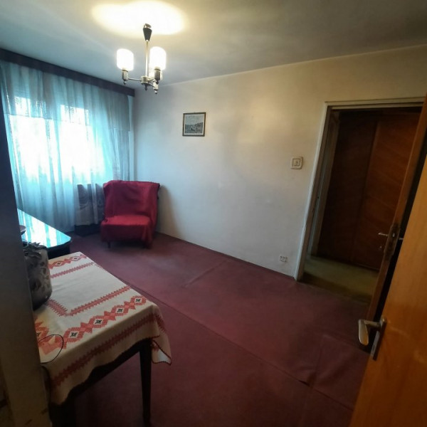 APARTAMENT 3 camere - Metrou " DRUMUL TABEREI " Parc Moghioros
