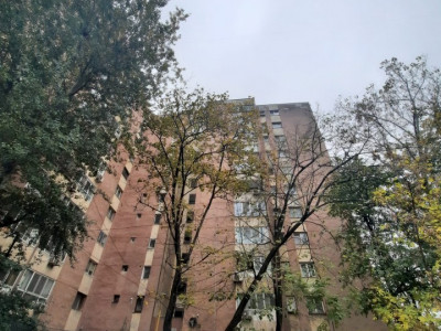 APARTAMENT 3 camere - Metrou " DRUMUL TABEREI " Parc Moghioros